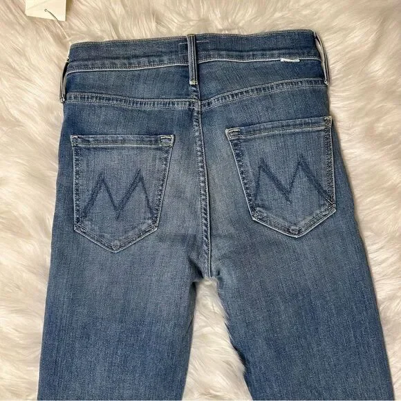 NWT Mother The Mid Rise Dazzler Crop Fray in ‘Blowing Kisses.’
